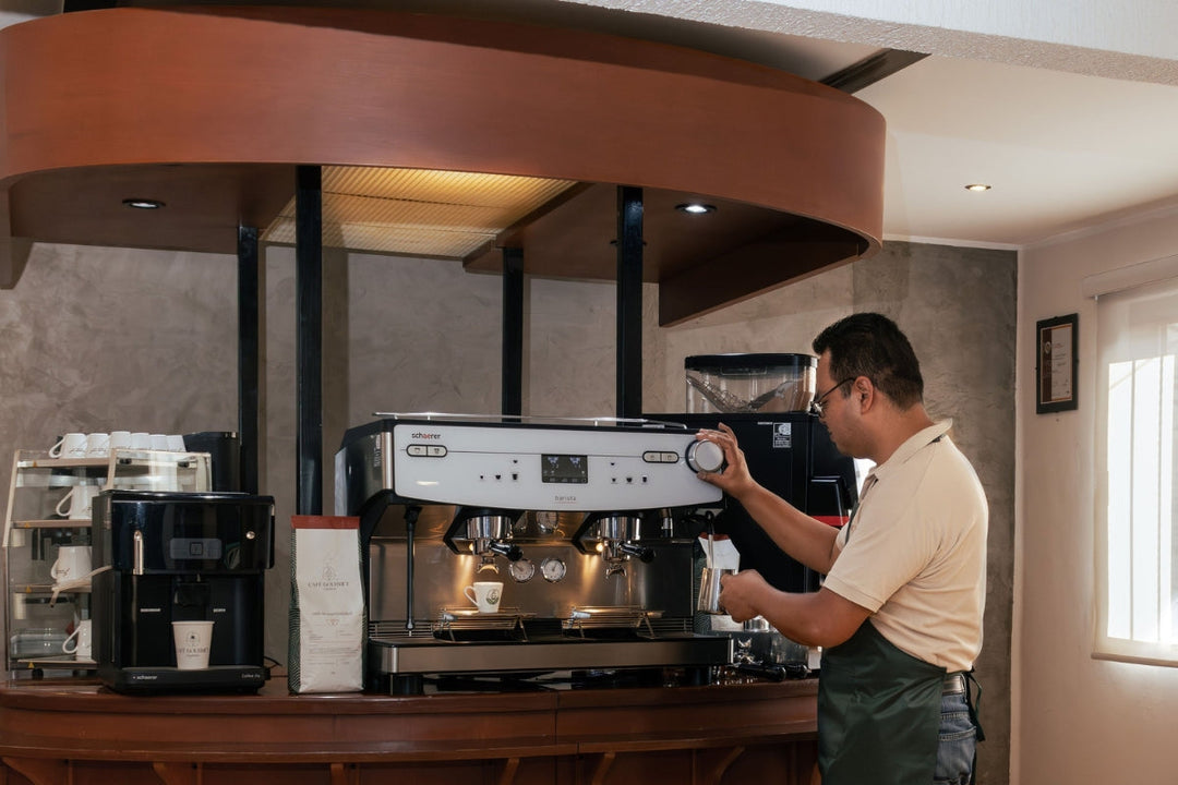 ¿Vas a abrir una cafetería? Estos son los elementos esenciales que necesitas considerar