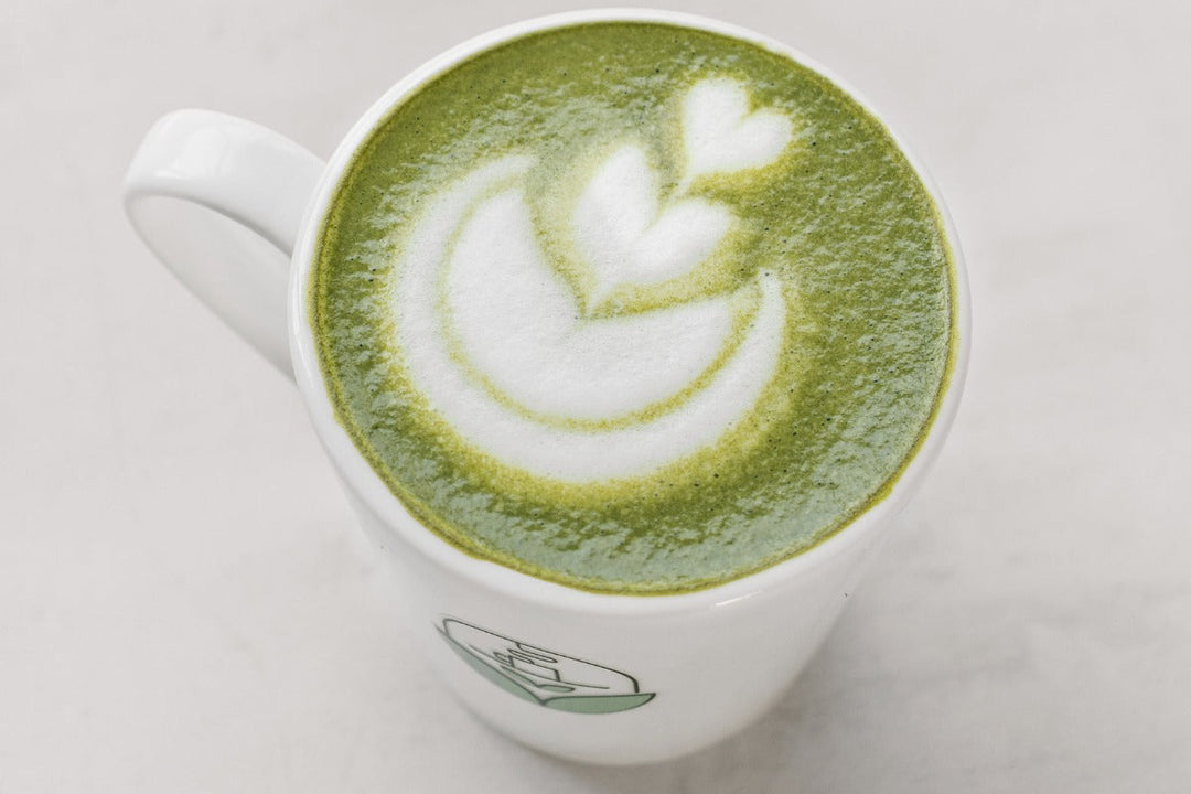 Matcha en tu cafetería: la tendencia que puedes automatizar